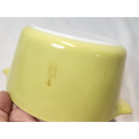 Vintage Pyrex 473 1 Quart Casserole Baking Yellow Round No Lid USA - Picture 4 of 6